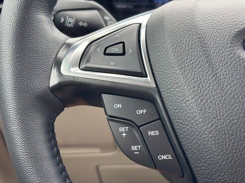 Used 2023 Ford Edge Titanium AWD/4WD image 19