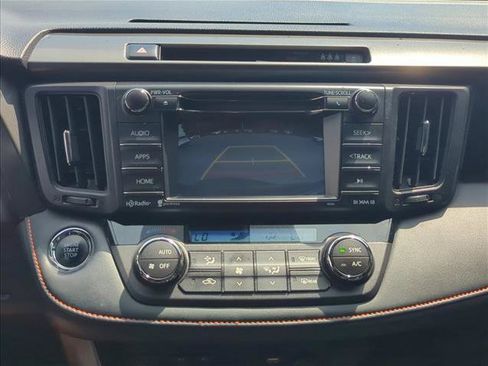 Used 2018 Toyota RAV4 SE w/ Power Extra Value Package AWD/4WD image 19