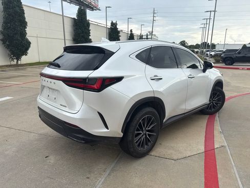 Used 2024 Lexus NX 250 FWD image 3