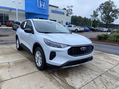 Used 2025 Ford Escape Active image 2