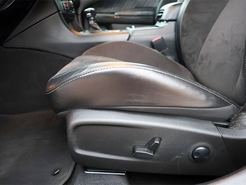 Used 2023 Dodge Charger R/T w/ Plus Group image 19