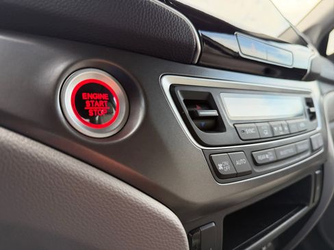Used 2022 Honda Pilot Special Edition image 21