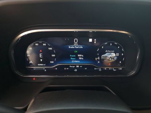 Used 2022 Chevrolet Tahoe High Country w/ Premium Package 2 AWD/4WD image 29
