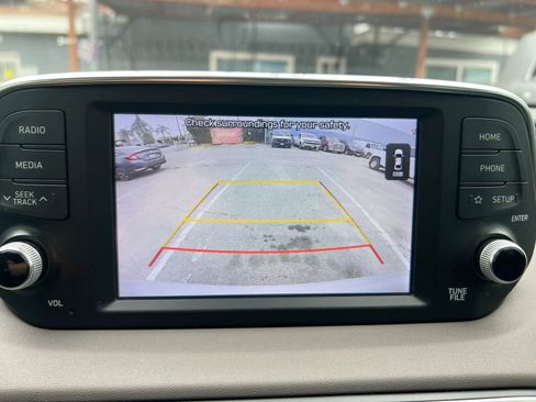 Used 2019 Hyundai Santa Fe SE FWD image 16