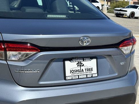 Used 2022 Toyota Corolla LE FWD image 11