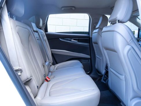 Used 2021 Lincoln Nautilus AWD w/ Equipment Group 101A image 25