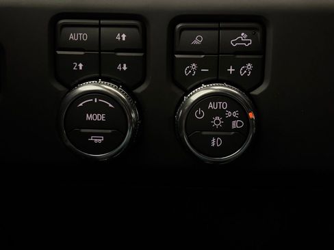 New 2026 GMC Sierra 2500 AT4 w/ AT4 Premium Plus Package image 23