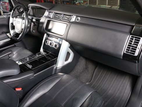 Used 2017 Land Rover Range Rover HSE image 50