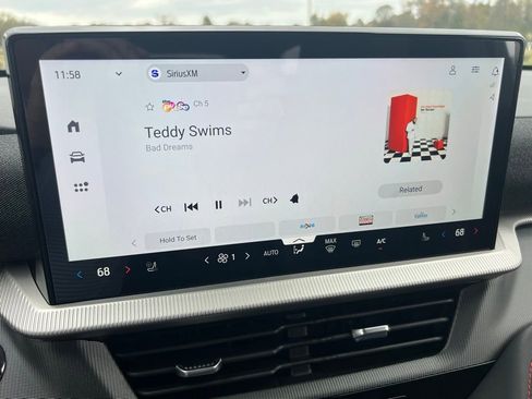 New 2026 Ford Explorer ST-Line w/ ST-Line Street Pack image 26