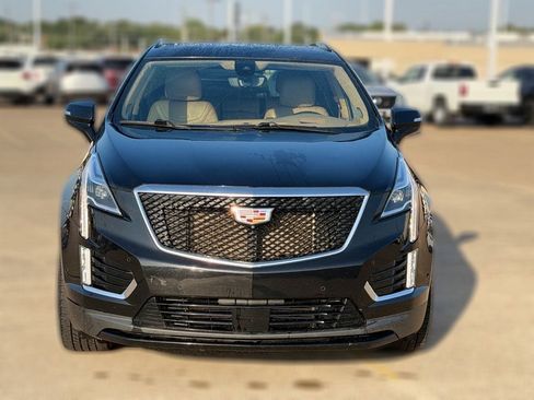 Used 2022 Cadillac XT5 Sportv w/ Platinum Package AWD/4WD image 4