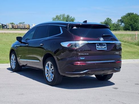 Used 2023 Buick Enclave Avenir w/ Avenir Technology Package FWD image 5