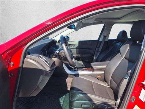 Used 2017 Acura TLX FWD image 9