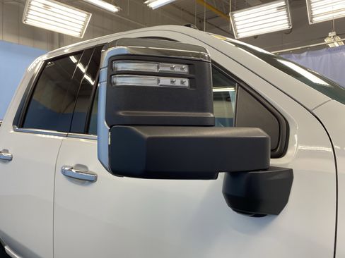 Used 2024 Chevrolet Silverado 2500 LTZ w/ LTZ Convenience Package image 36