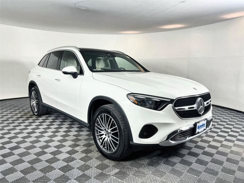 Certified 2023 Mercedes-Benz GLC 300 4MATIC image 8