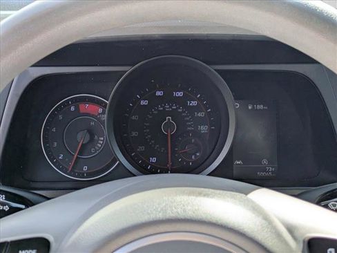 Certified 2021 Hyundai Elantra SE FWD image 11