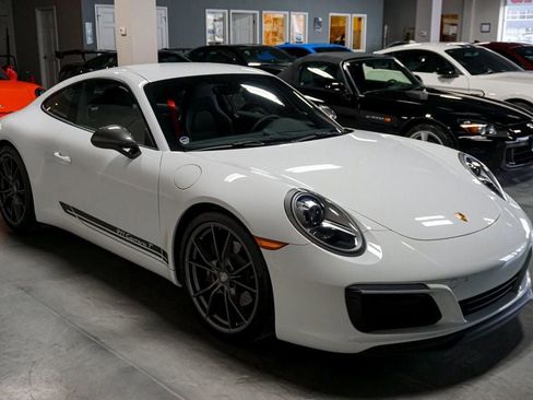 Used 2019 Porsche 911 Carrera image 4