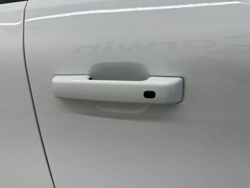 Certified 2022 Ford F150 Raptor w/ Equipment Group 801A High image 10