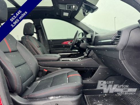 Used 2026 Chevrolet Traverse RS image 13