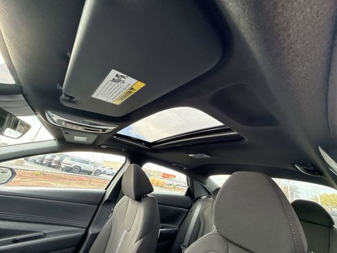 New 2026 Hyundai Elantra SEL Sport Premium w/ Cargo Package FWD image 22