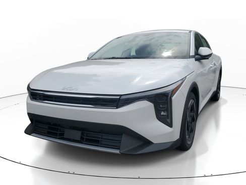 New 2025 Kia K4 EX FWD image 3