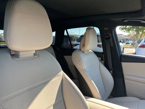 New 2026 Mercedes-Benz GLC 300 4MATIC image 31