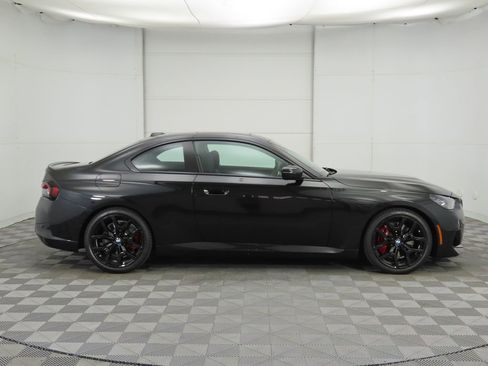 Used 2025 BMW 230i Coupe w/ M Sport Package RWD image 5