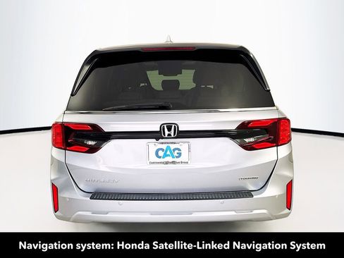 Used 2026 Honda Odyssey Touring image 7