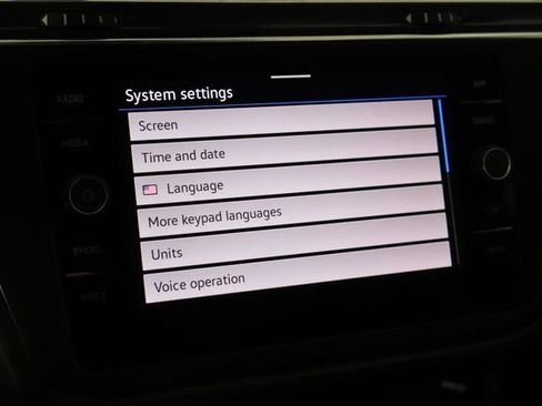 Used 2023 Volkswagen Tiguan SE FWD image 34