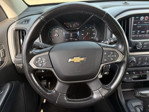 Used 2018 Chevrolet Colorado Z71 AWD/4WD image 14