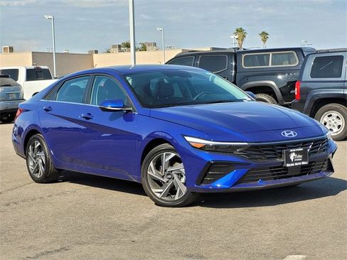 New 2025 Hyundai Elantra Limited image 2