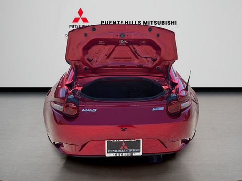 Used 2019 MAZDA MX-5 Miata RF Grand Touring RWD image 11