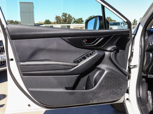 Used 2019 Subaru Crosstrek 2.0i Premium AWD/4WD image 24
