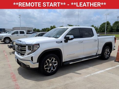 Used 2024 GMC Sierra 1500 SLT AWD/4WD image 3