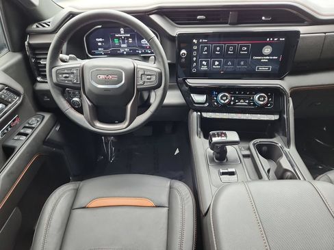 Used 2024 GMC Sierra 1500 AT4 w/ AT4 Carbonpro Edition AWD/4WD image 4