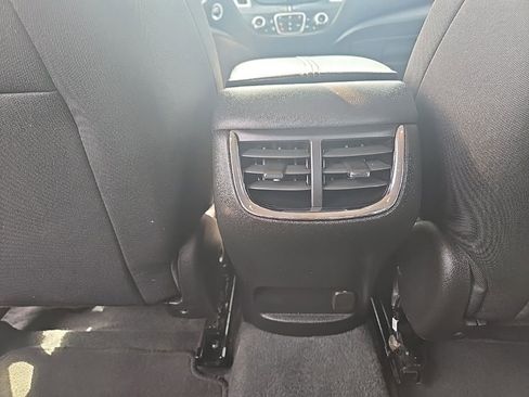 Used 2024 Chevrolet Malibu LT image 27