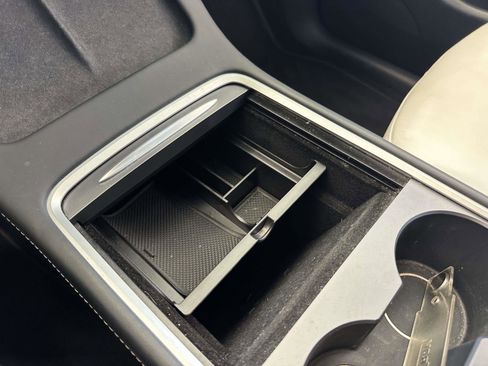 Used 2023 Tesla Model Y Long Range image 39