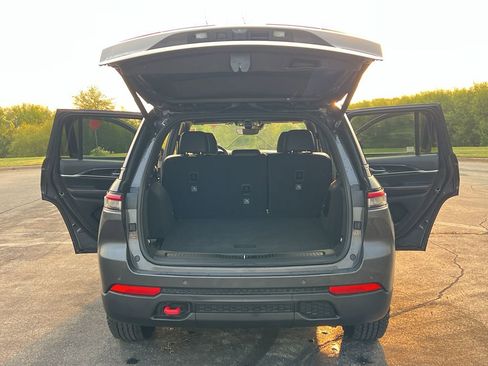 Used 2022 Jeep Grand Cherokee Trailhawk image 40