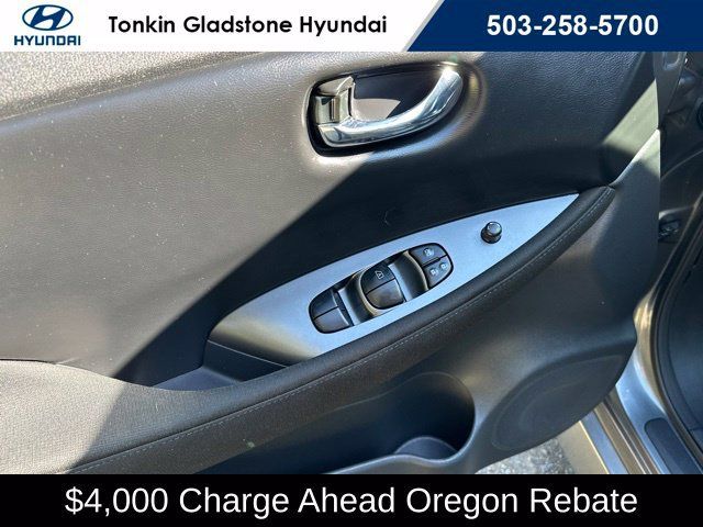 Used 2025 Nissan Leaf S FWD image 11