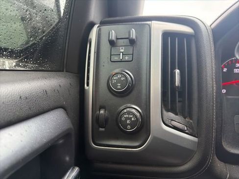 Used 2015 GMC Sierra 1500 SLE w/ SLE Value Package image 36