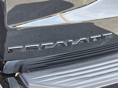 Certified 2024 Cadillac Escalade Sport w/ LPO, ONYX Package image 27