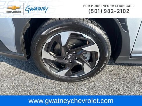 Used 2025 Subaru Crosstrek 2.5i Limited AWD/4WD image 9