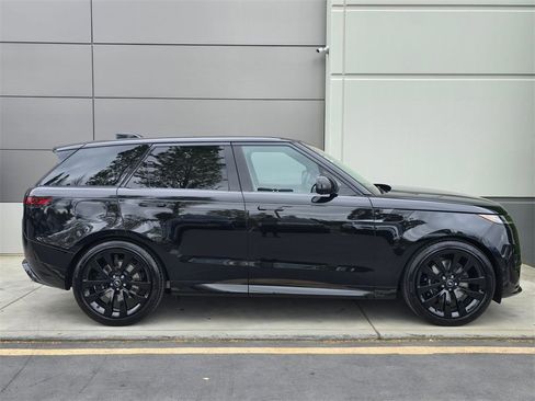 New 2025 Land Rover Range Rover Sport Dynamic SE image 7