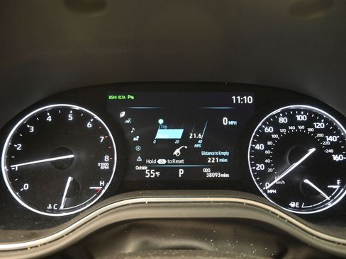 Used 2022 Toyota Avalon Limited image 18