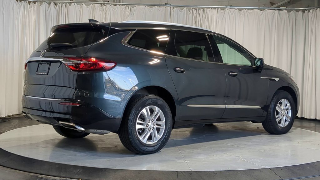Used 2020 Buick Enclave Essence w/ Sound and Sites Package AWD/4WD image 10