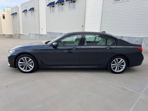 Used 2017 BMW 750i xDrive image 6