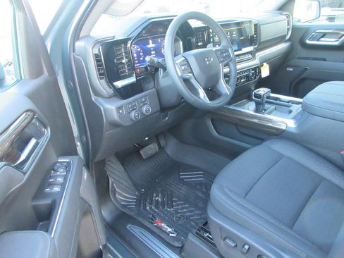 New 2026 Chevrolet Silverado 1500 LT Trail Boss w/ Convenience Package II image 16