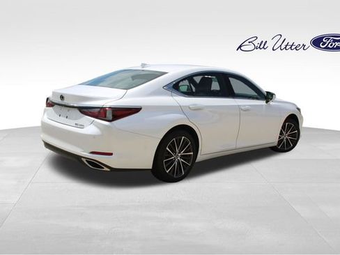 Used 2025 Lexus ES 350 w/ Premium Package FWD image 5