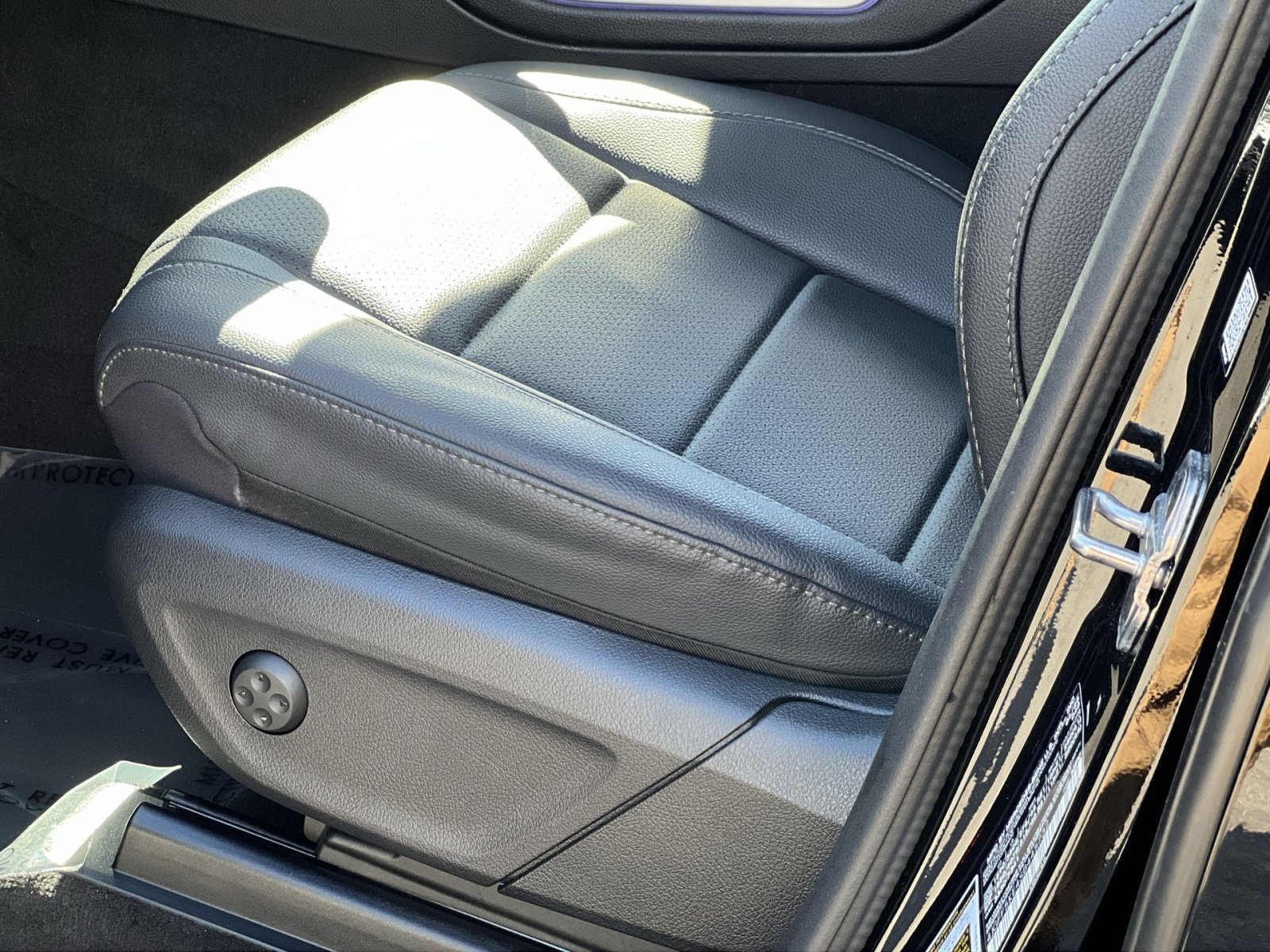 Certified 2025 Mercedes-Benz GLS 450 4MATIC image 19