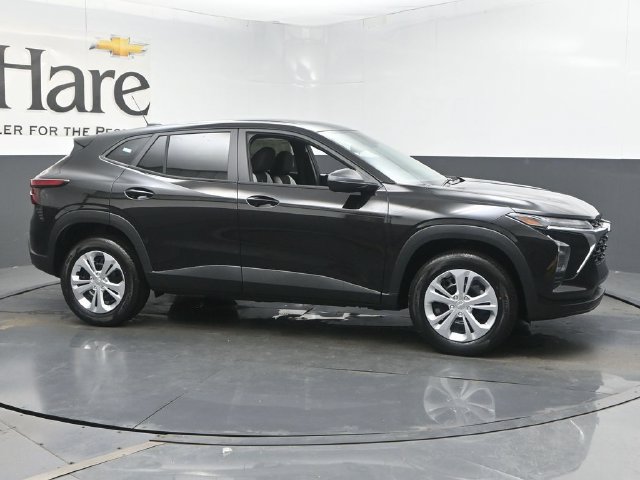 New 2026 Chevrolet Trax LS FWD image 1