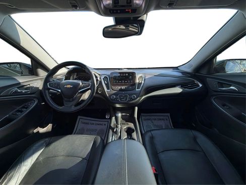 Used 2017 Chevrolet Malibu LT w/ Leather Package image 28